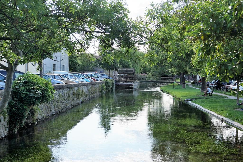 Colombe Διαμέρισμα LʼIsle-sur-la-Sorgue Εξωτερικό φωτογραφία