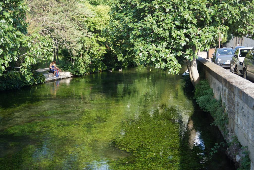 Colombe Διαμέρισμα LʼIsle-sur-la-Sorgue Εξωτερικό φωτογραφία